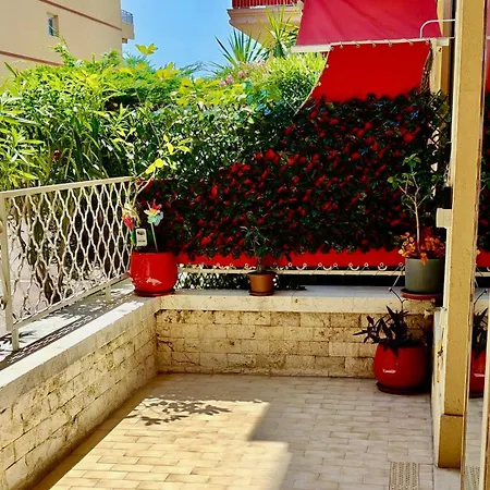 Apartamento Cosy Studio, Terrace And Free Parking Next To The *